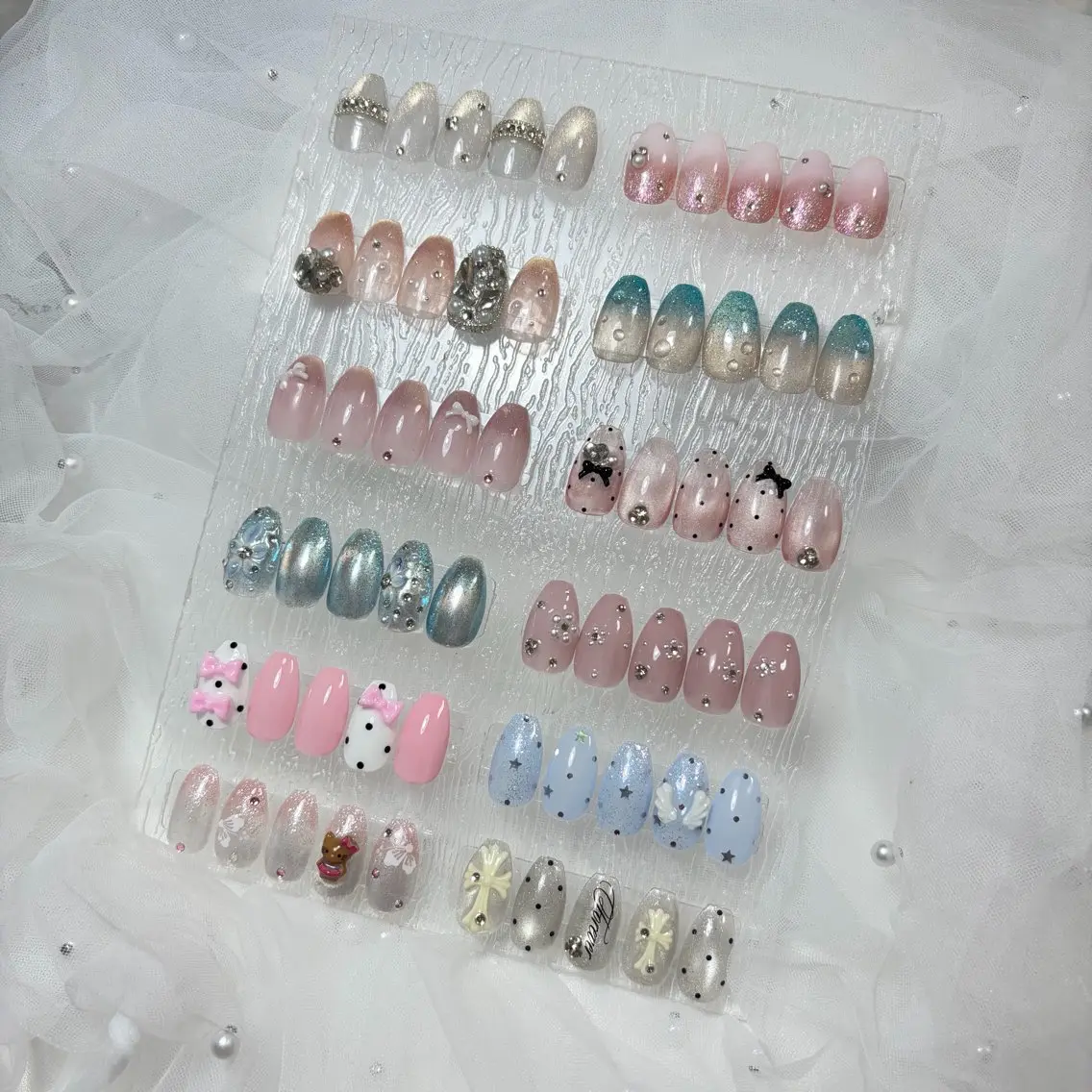 ネイル ハンドネイル hitomi 🎀所沢ネイルサロンのネイルデザイン