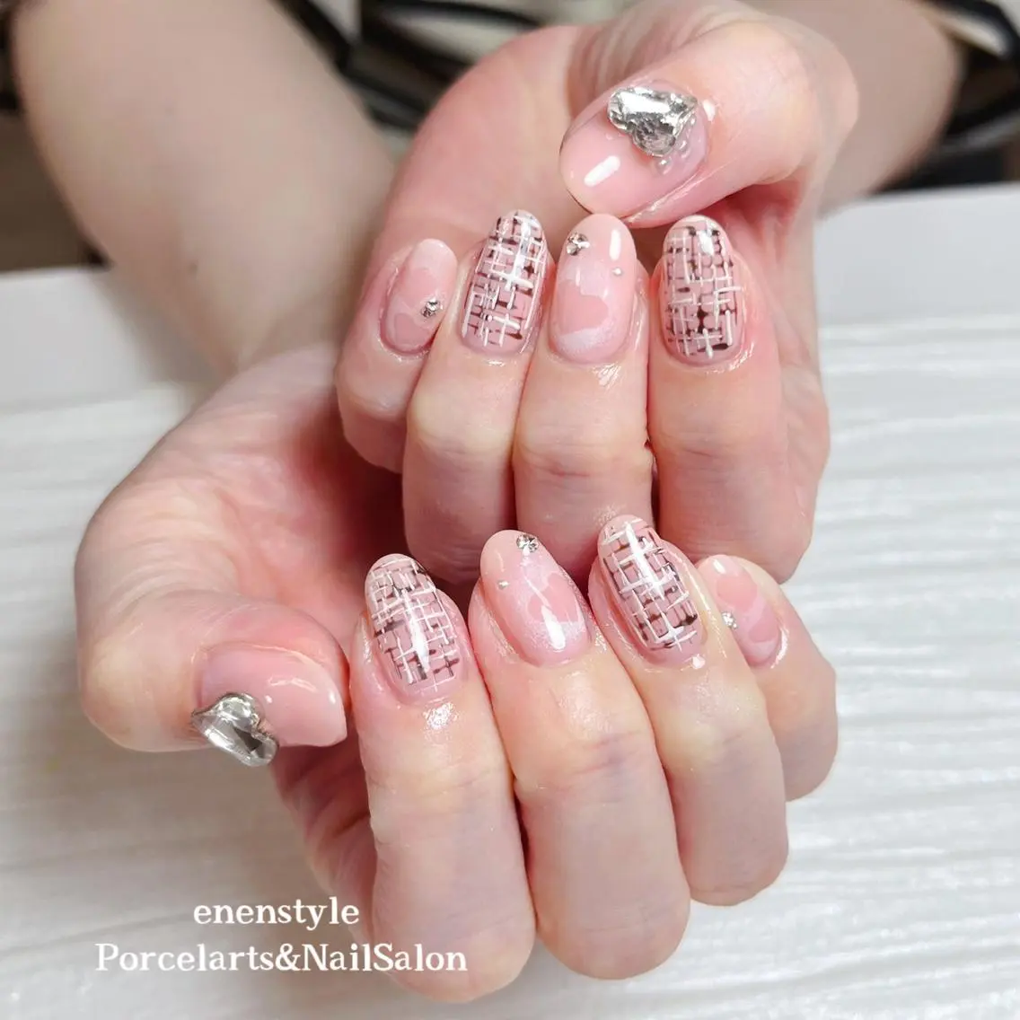 ミディアム ネイル 🐾enen style 🐾のネイルデザイン