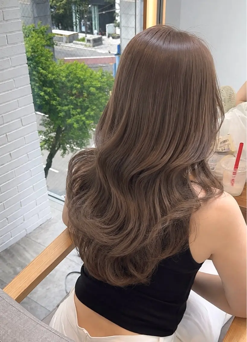 ロング りん/レイヤーカット /小顔顔周りカットのヘアスタイル
