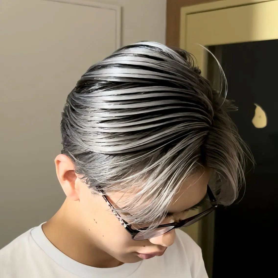 ミディアム カラー メンズバレイヤージュ 🔥メンズカット🔥のヘアスタイル