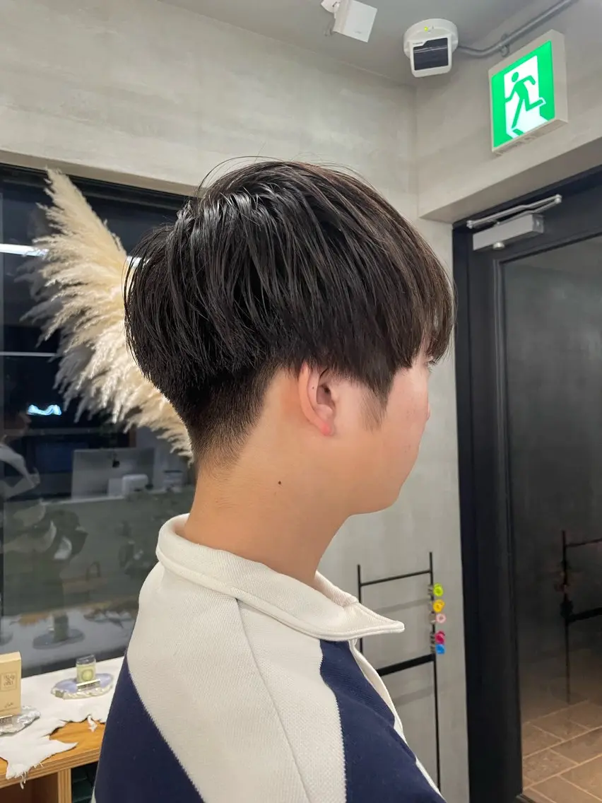 メンズ マッシュ カット 鶴井 美空のヘアスタイル