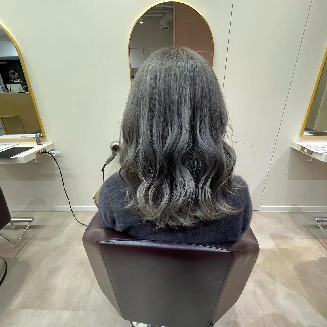 セミロング カラー ヘアカラー 松永 梨央のヘアスタイル