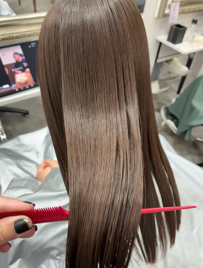 ロング 縮毛矯正 五十嵐 満梨奈のヘアスタイル