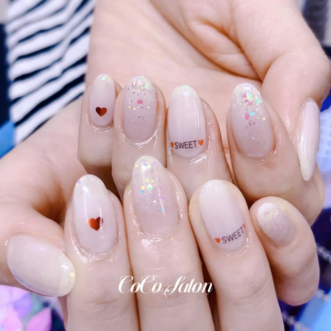 ネイル オーロラネイル 長さ出し フレンチネイル ジェルネイル グラデーション CoCoSalon ネイル/まつ毛予約のネイルデザイン