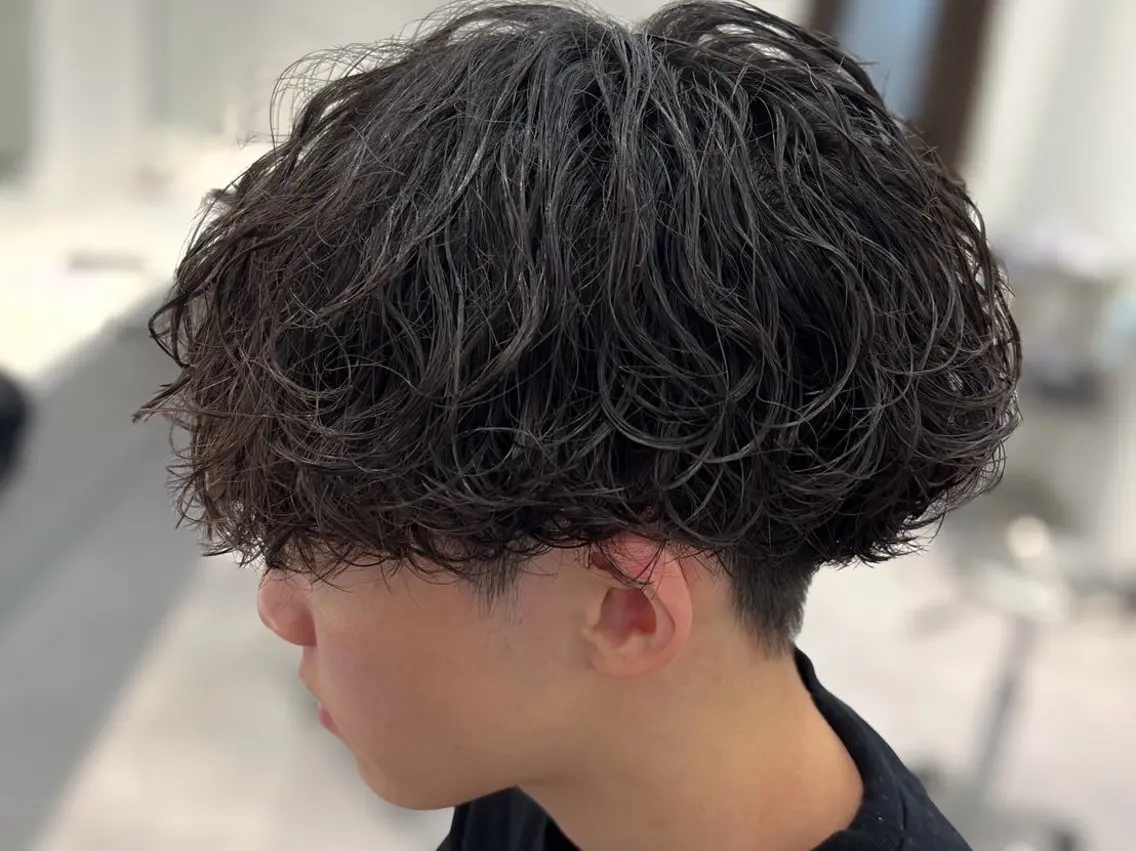 パーマ メンズ メンズパーマ 佐々木 輝のヘアスタイル