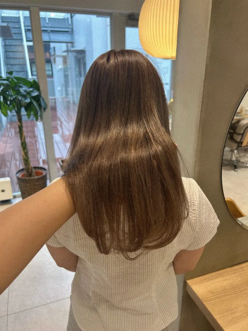 カラー カット ヘアカラー トリートメント 依咲 isakiのヘアスタイル