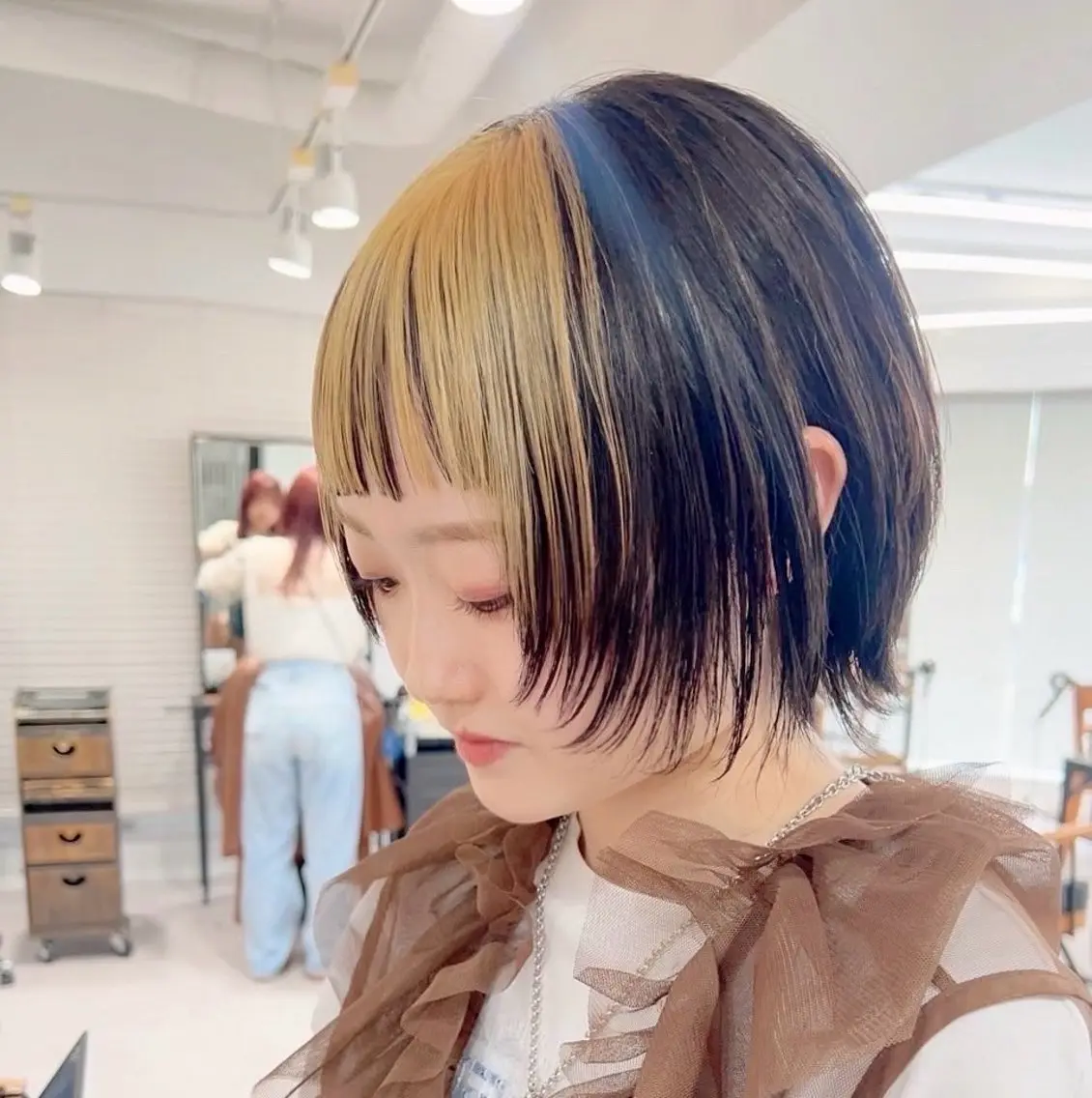 カラー 中嶋 優海のヘアスタイル