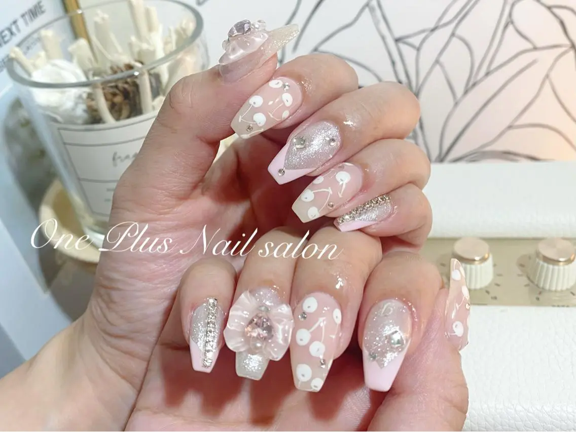 ネイル One Plus Nail Salonのネイルデザイン