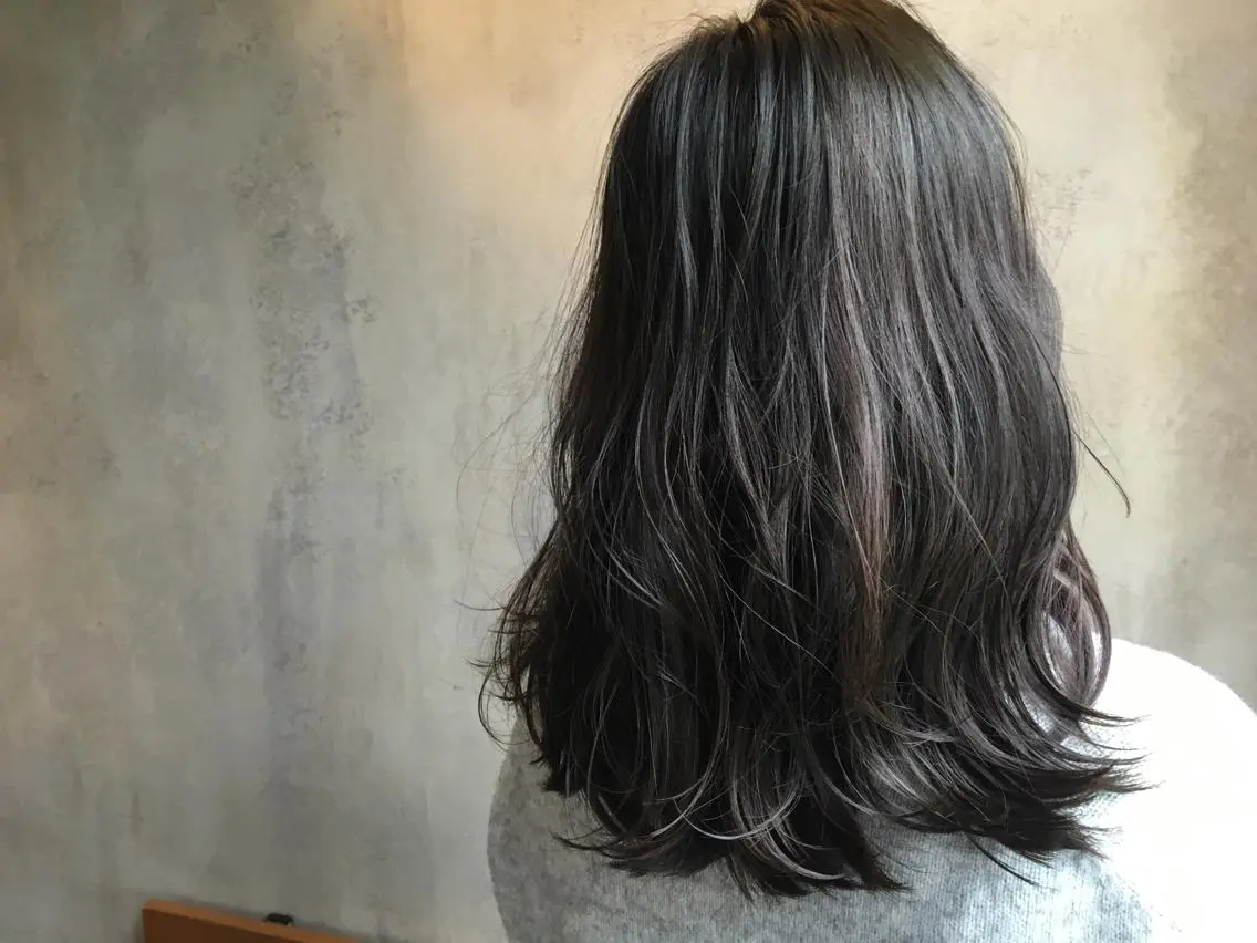 ミディアム カラー グレージュ カット ヘアカラー トリートメント 半個室女性salon 🩰Natsumiのヘアスタイル