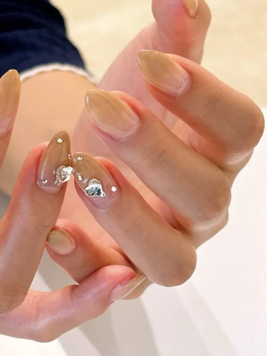 ネイル グラデーション ハート キラキラネイル オフィスネイル Ann nailのネイルデザイン