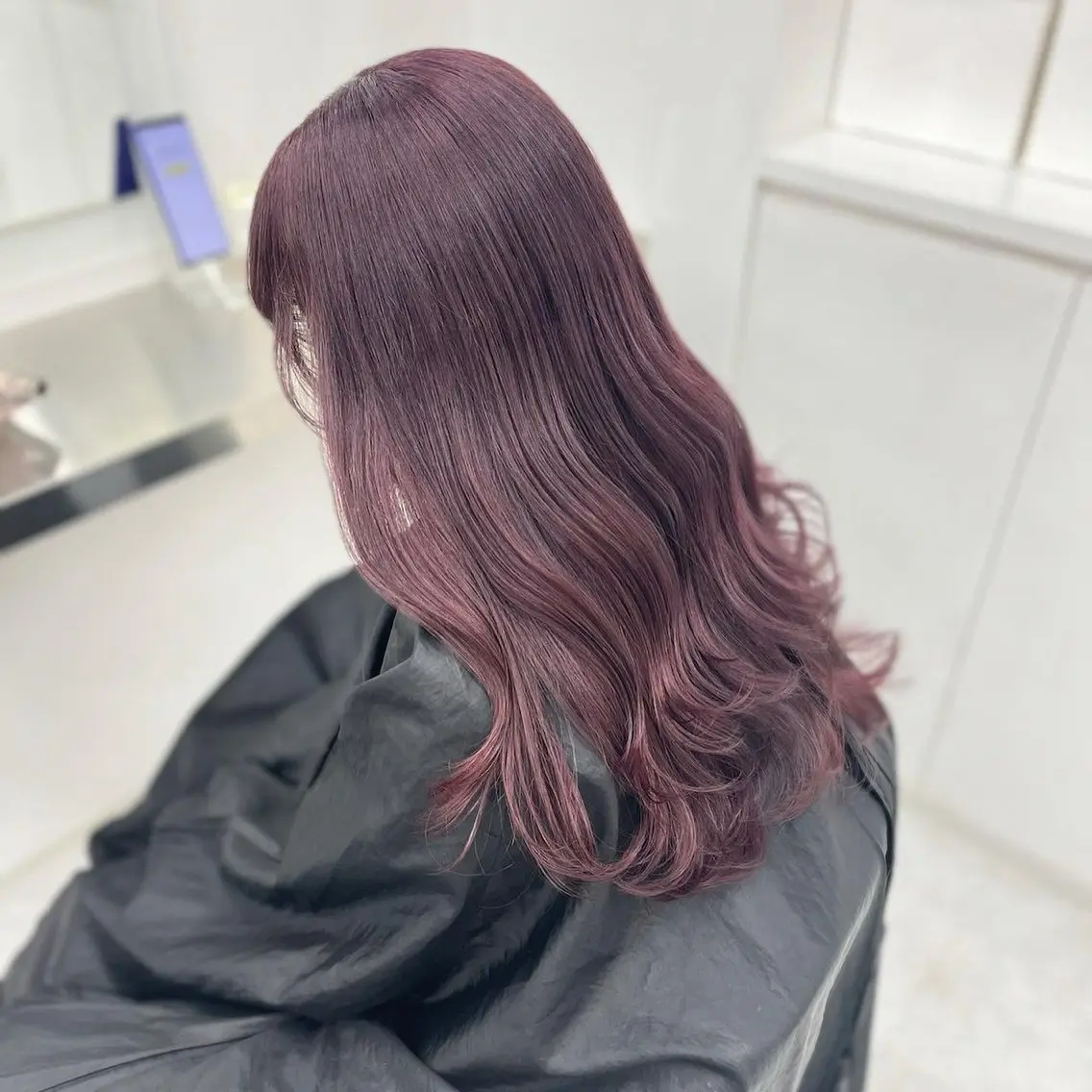 ロング カラー ヘアアレンジ ピンクカラー ヘアカラー トリートメント 韓国レイヤーカット /韓国トレンドカラーのヘアスタイル