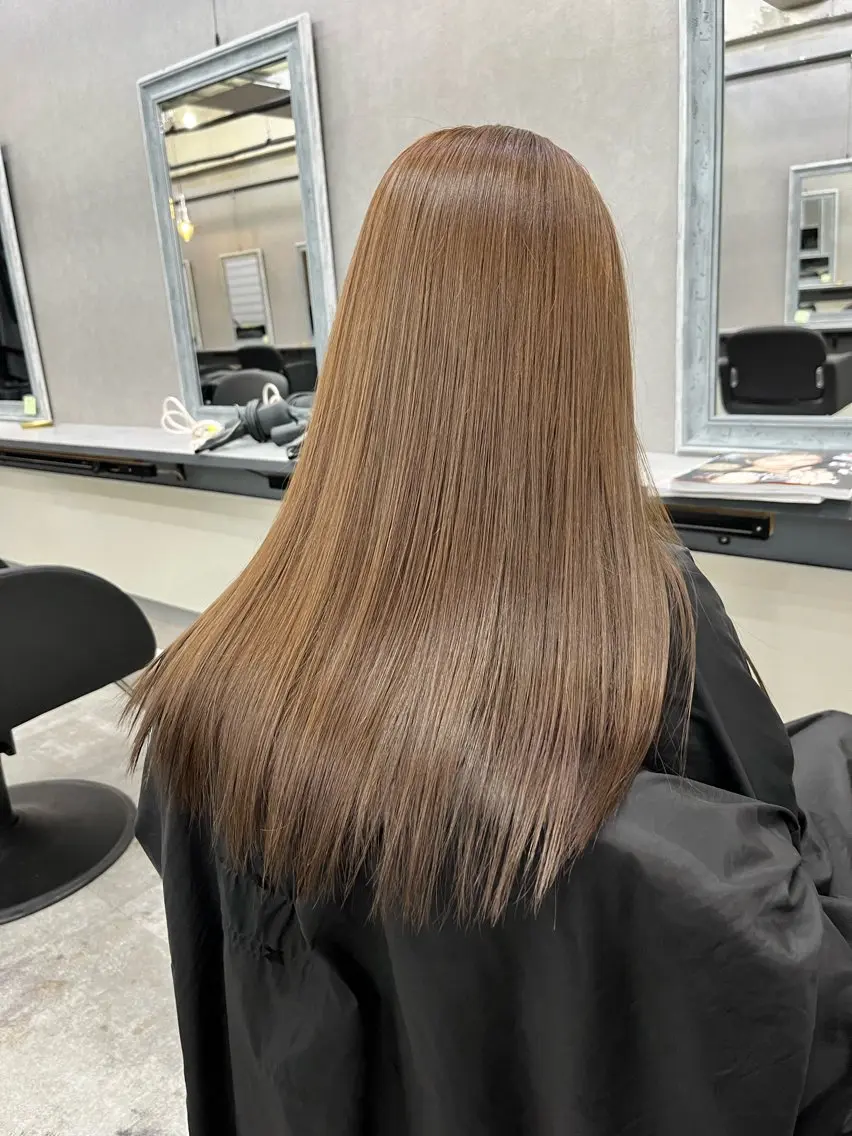 ミディアム カラー ベージュカラー ブリーチ有無Wカラー メンズパーマ大成のヘアスタイル