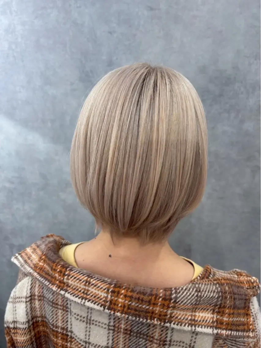 カラー ベージュカラー Yoshiいろあそび 八王子/ハイトーンのヘアスタイル