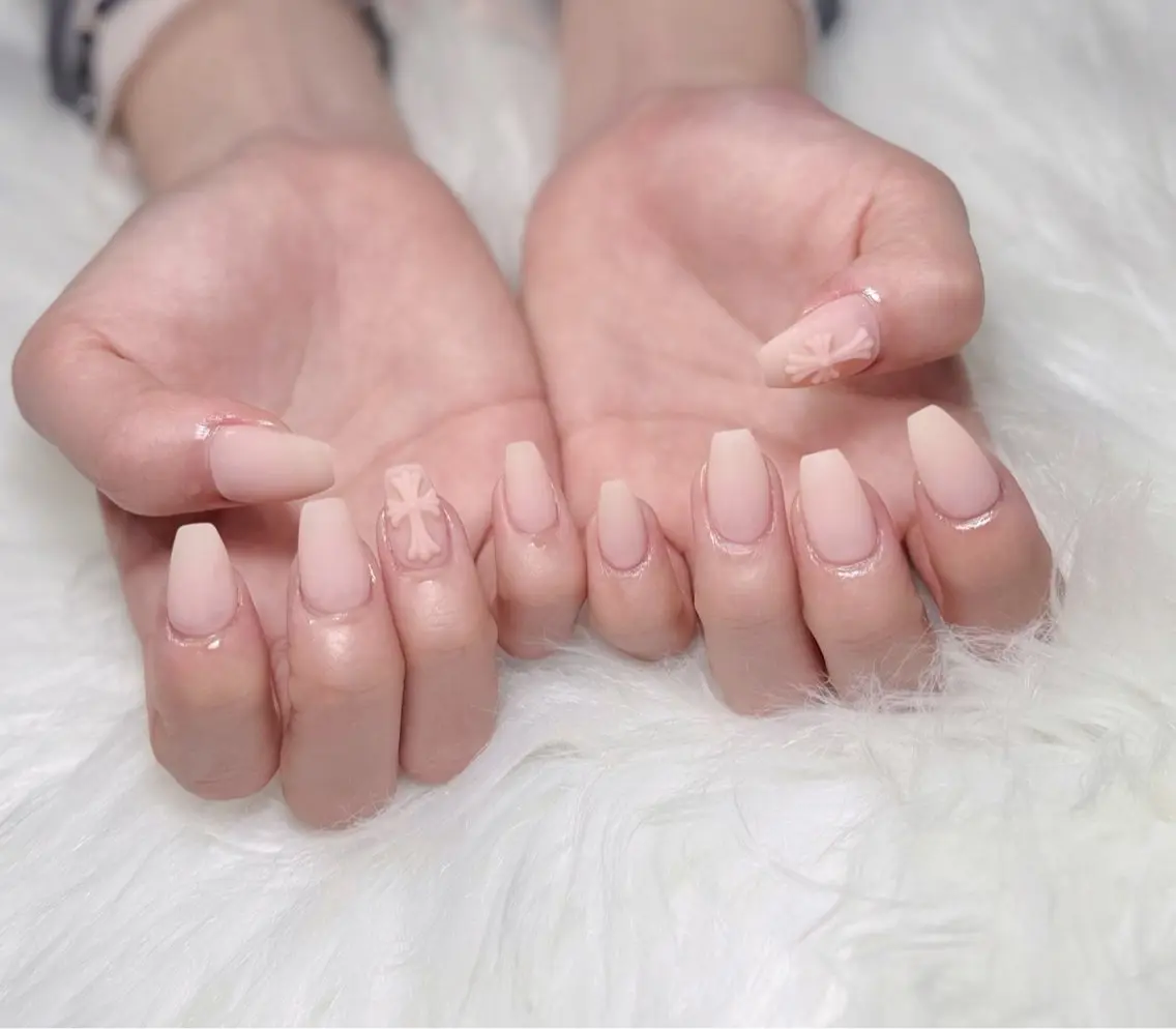 ネイル オーロラネイル チークネイル フットネイル フレンチネイル ジェルネイル Havi Nailsのネイルデザイン
