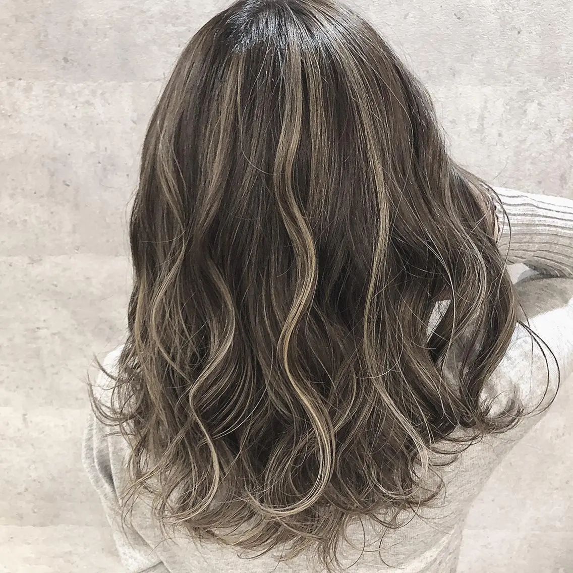 ロング カラー ハイライトカラー ハイライト ✨MiL✨ ✨心斎橋✨のヘアスタイル