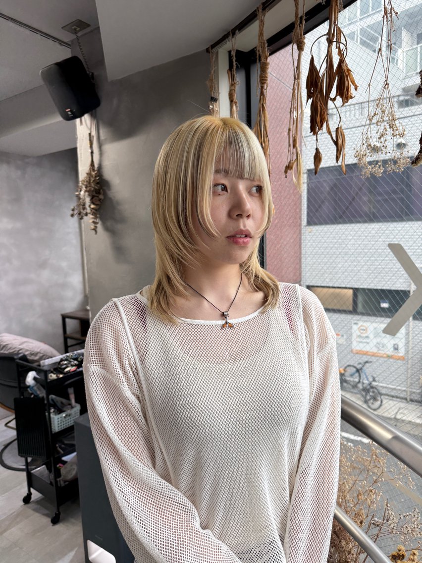 セミロング カット ウルフ レイヤー パーマ🪐MANAのヘアスタイル