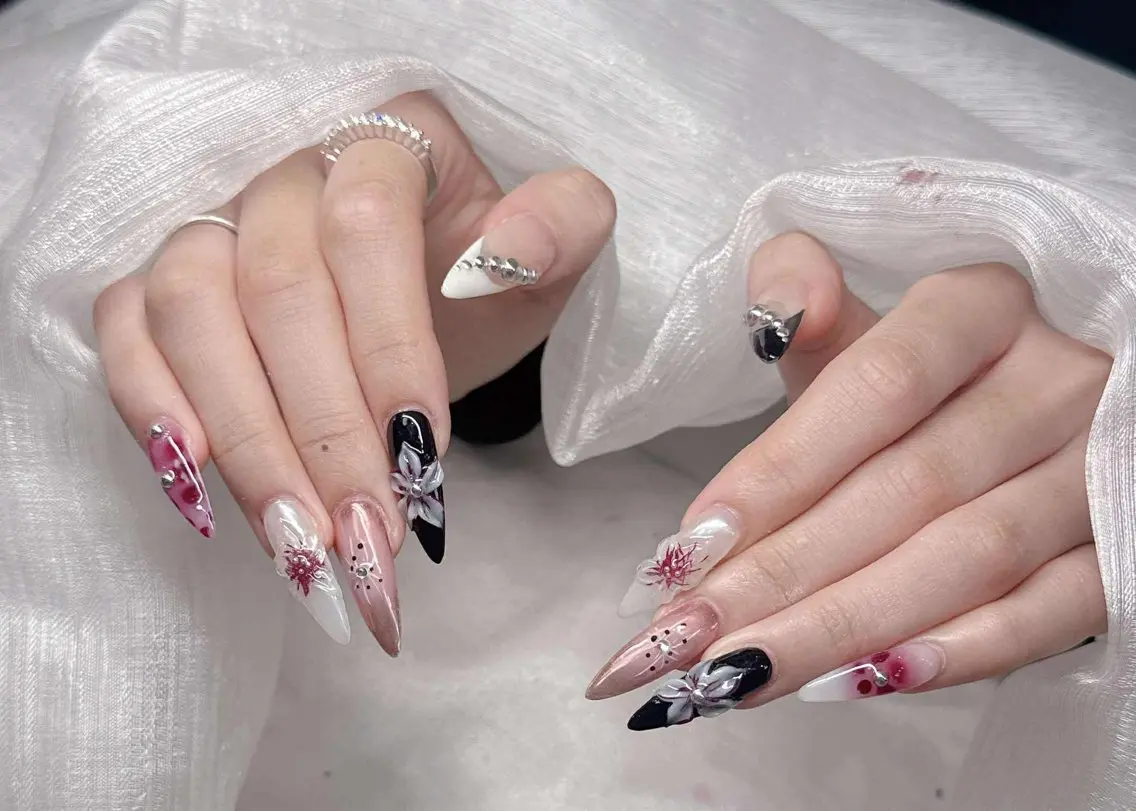 ネイル ハンドネイル Lee Nailsのネイルデザイン