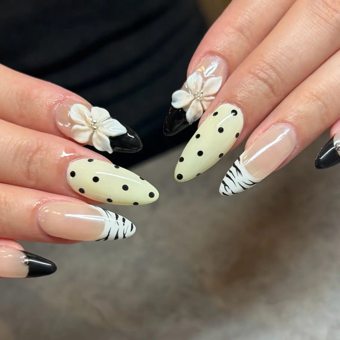 ネイル アートネイル ハンドネイル IROHA NAIL 横山佳那のネイルデザイン