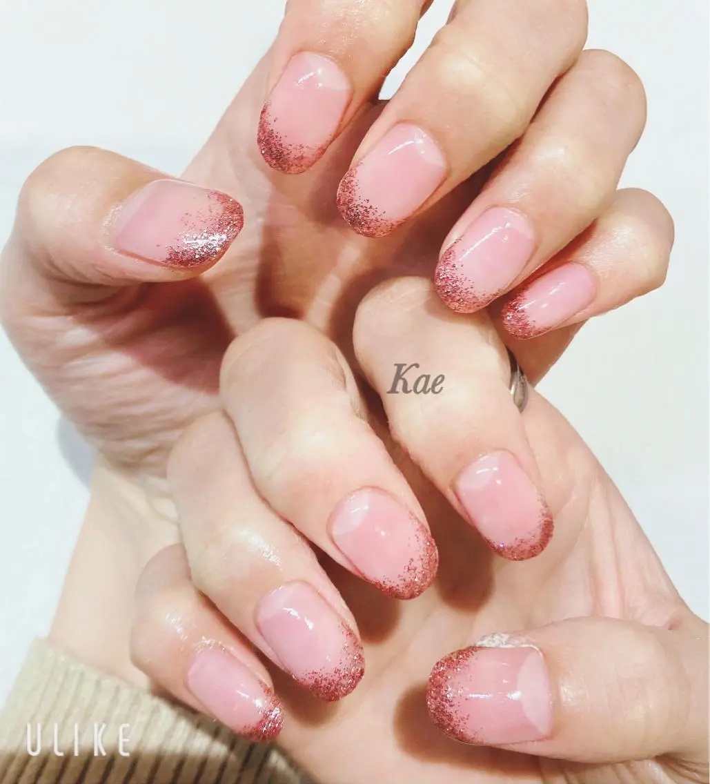 ネイル フレンチネイル グラデーション ラメ(グリッター) ラメグラデーション Kae Nailのネイルデザイン