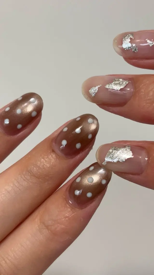 ネイル ドット マグネットネイル ニュアンスネイル シンプルネイル Umi Nail /Akariのネイルデザイン