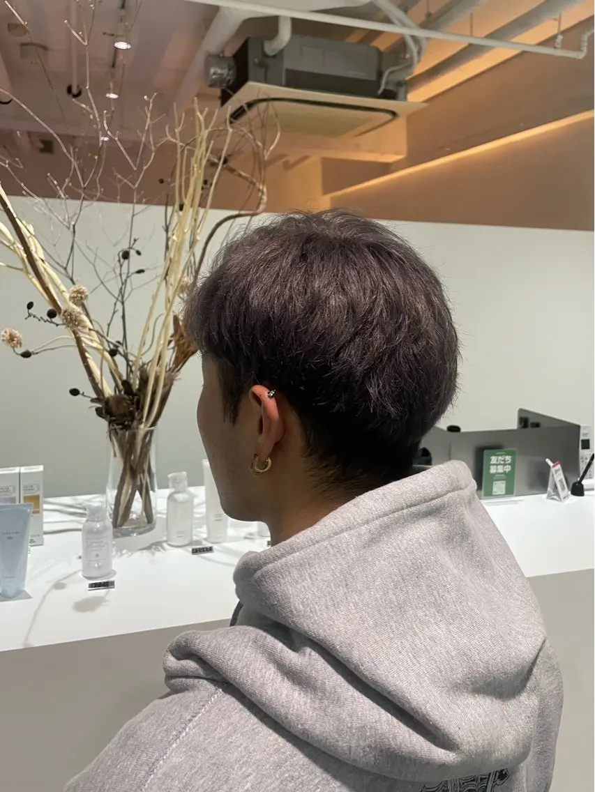 ショート カラー メンズ 松崎 真衣のヘアスタイル