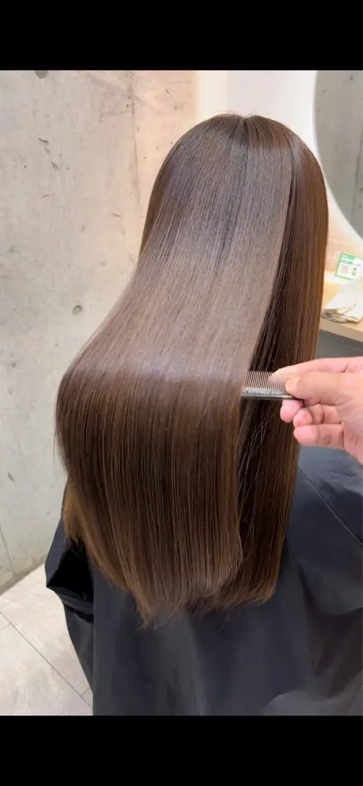 ロング カット ヘアカラー 縮毛矯正 トリートメント 青木 啓輔のヘアスタイル