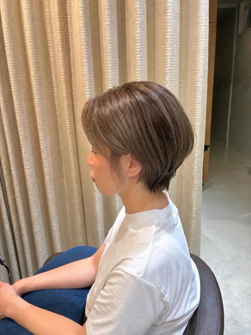 ショート 丸みショート ショートヘア 透明感カラー🫧 大城かえでのヘアスタイル