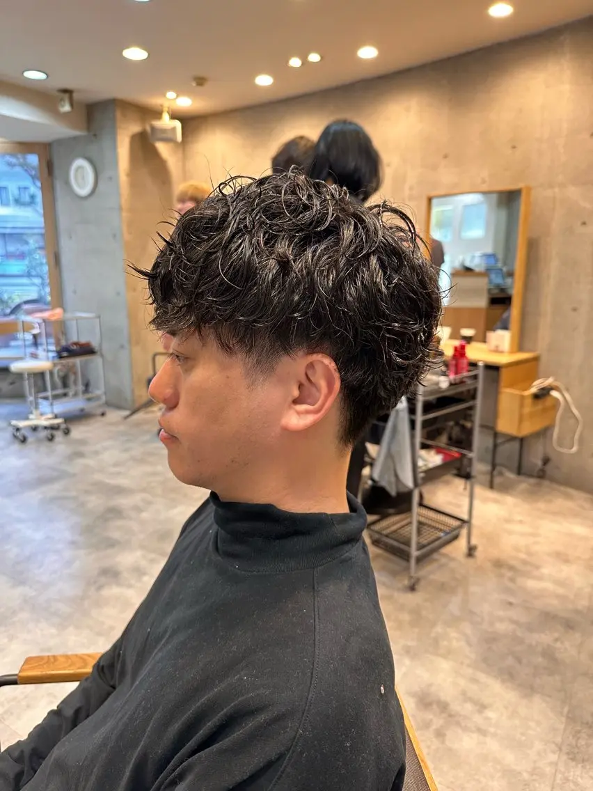 ショート カラー パーマ メンズ 🔥メンズカラー🔥 セヤシュウヘイのヘアスタイル