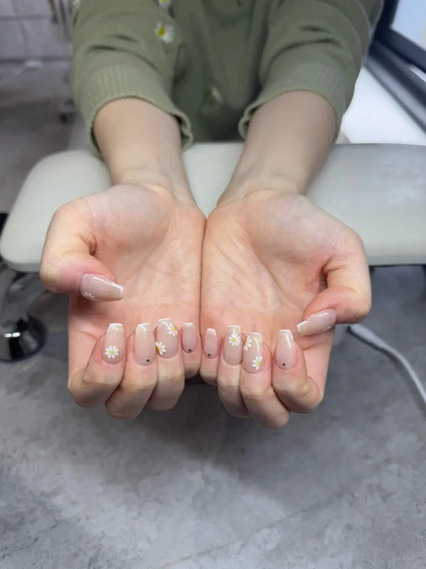 ネイル ハンドネイル IROHA NAIL 北村菜帆のネイルデザイン