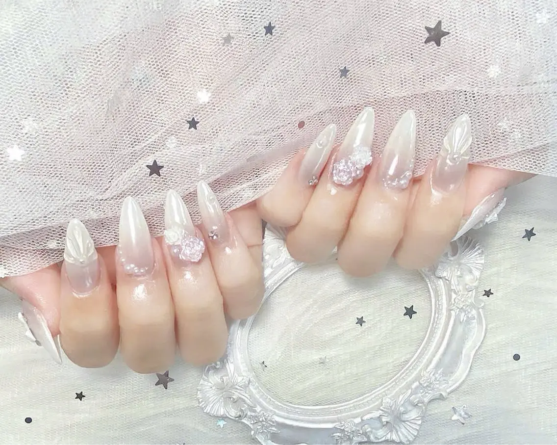 ネイル HIN NAILのネイルデザイン