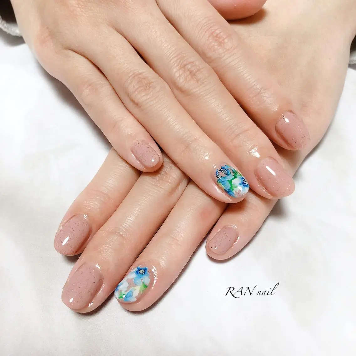 ネイル フラワーネイル フットネイル オフィスネイル ワンカラーネイル 春ネイル RAN nailのネイルデザイン