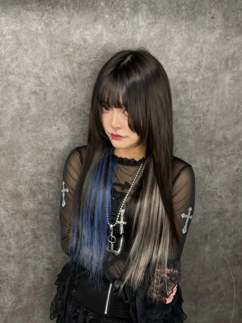 ロング カラー プルエクステ ブリーチ ブリーチなしカラー エクステ manabuデザイン カラー/ハイトーンのヘアスタイル