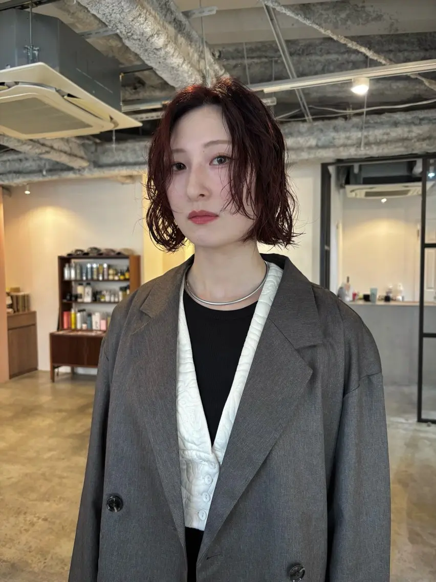 ミディアム カラー パーマ ミディアムパーマ レッドカラー カット ヘアカラー パーマ トリートメント yu maのヘアスタイル