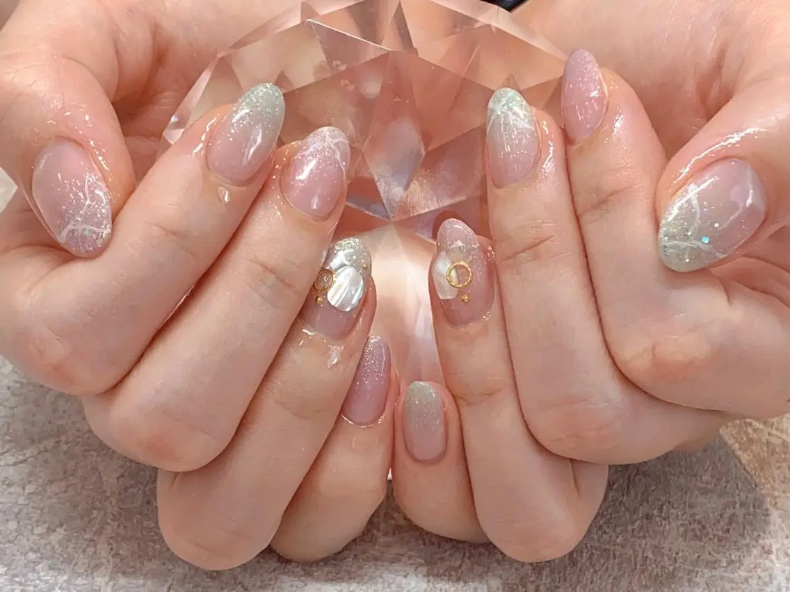 ネイル Luna K.のネイルデザイン