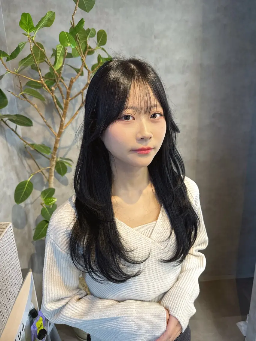ロング カラー ヘアアレンジ カット ヘアカラー トリートメント ヘアセット レイヤー×透明感カラ ーHAYATOのヘアスタイル
