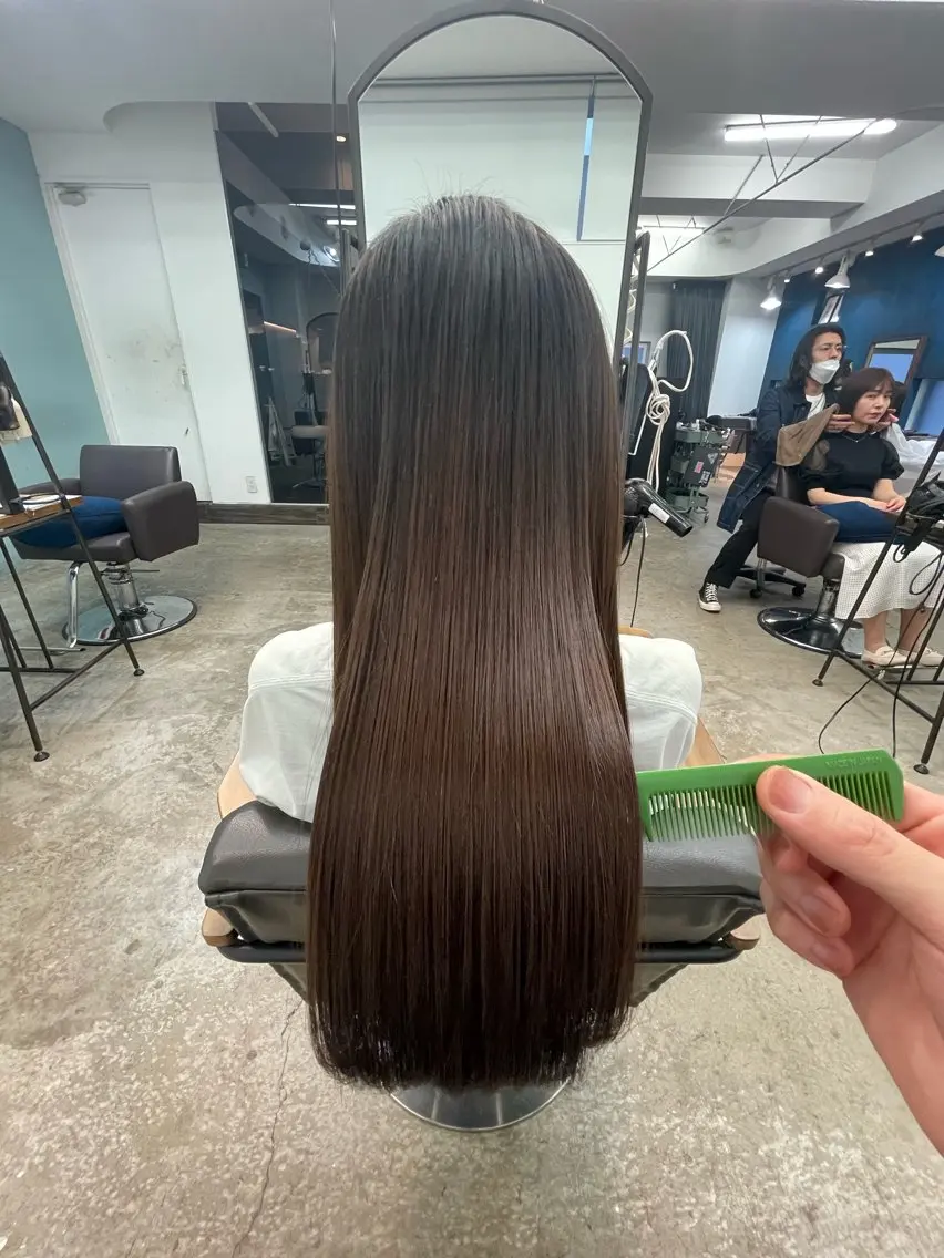 セミロング カラー 髪質改善 トリートメント 酸熱トリートメント ヘアカラー トリートメント スズキジュンペイ 銀座/髪質改善のヘアスタイル