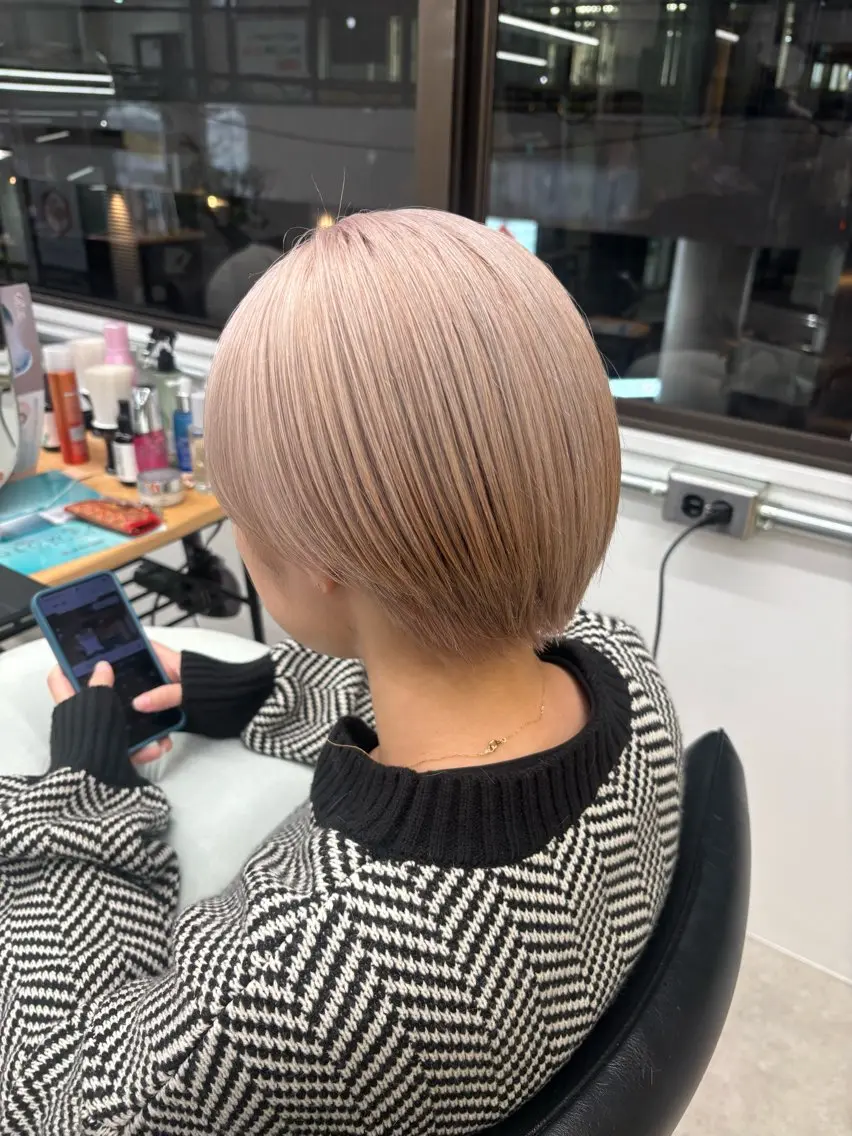ショート カラー 🎀【透明感カラー 縮毛矯正】さえ🎀のヘアスタイル
