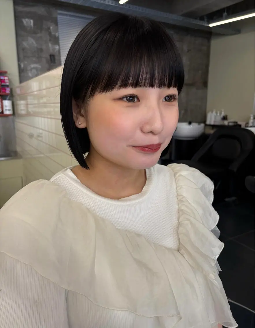 ショート カラー カット ヘアカラー トリートメント BELLA阿部野 TOMOMIのヘアスタイル