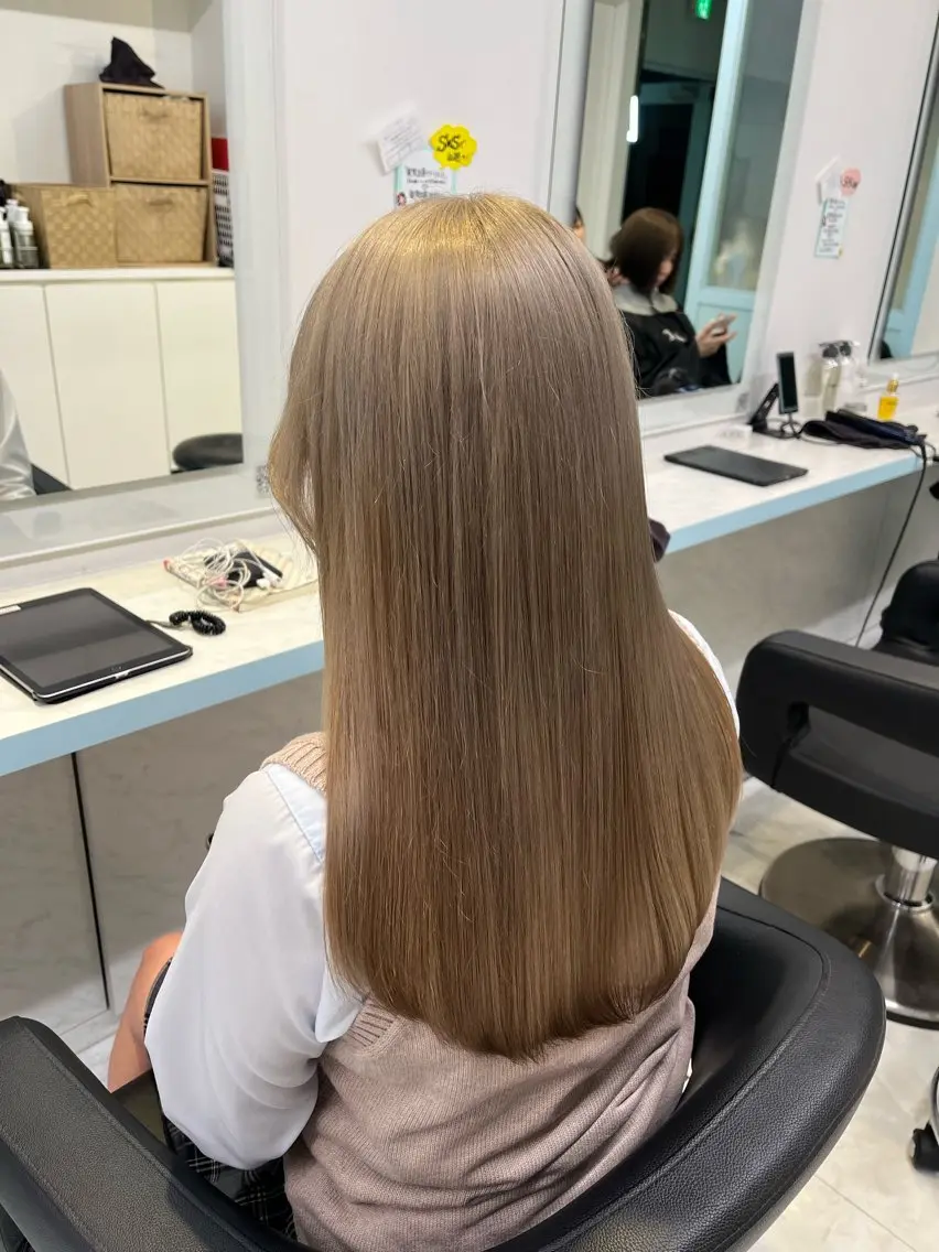 ロング カラー ヘアカラー トリートメント ブリーチカラー 🩵MIZUKIのヘアスタイル