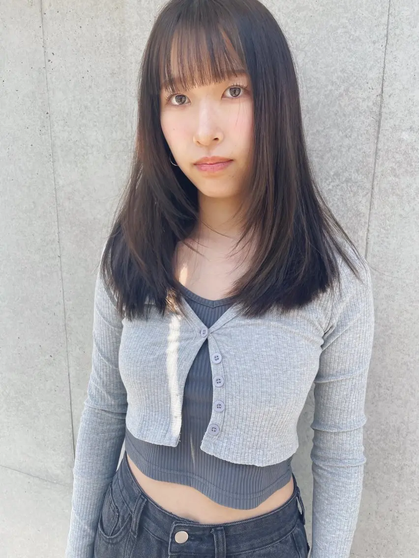 ミディアム カラー 顔まわりレイヤー レイヤーカット カット ヘアカラー トリートメント センスをお届けします 大谷将生infpのヘアスタイル