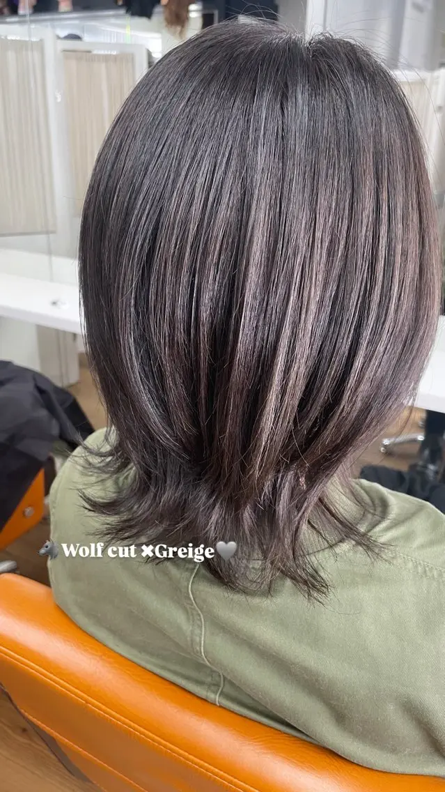 ミディアム カラー オタク🍒 モロホシユウキのヘアスタイル