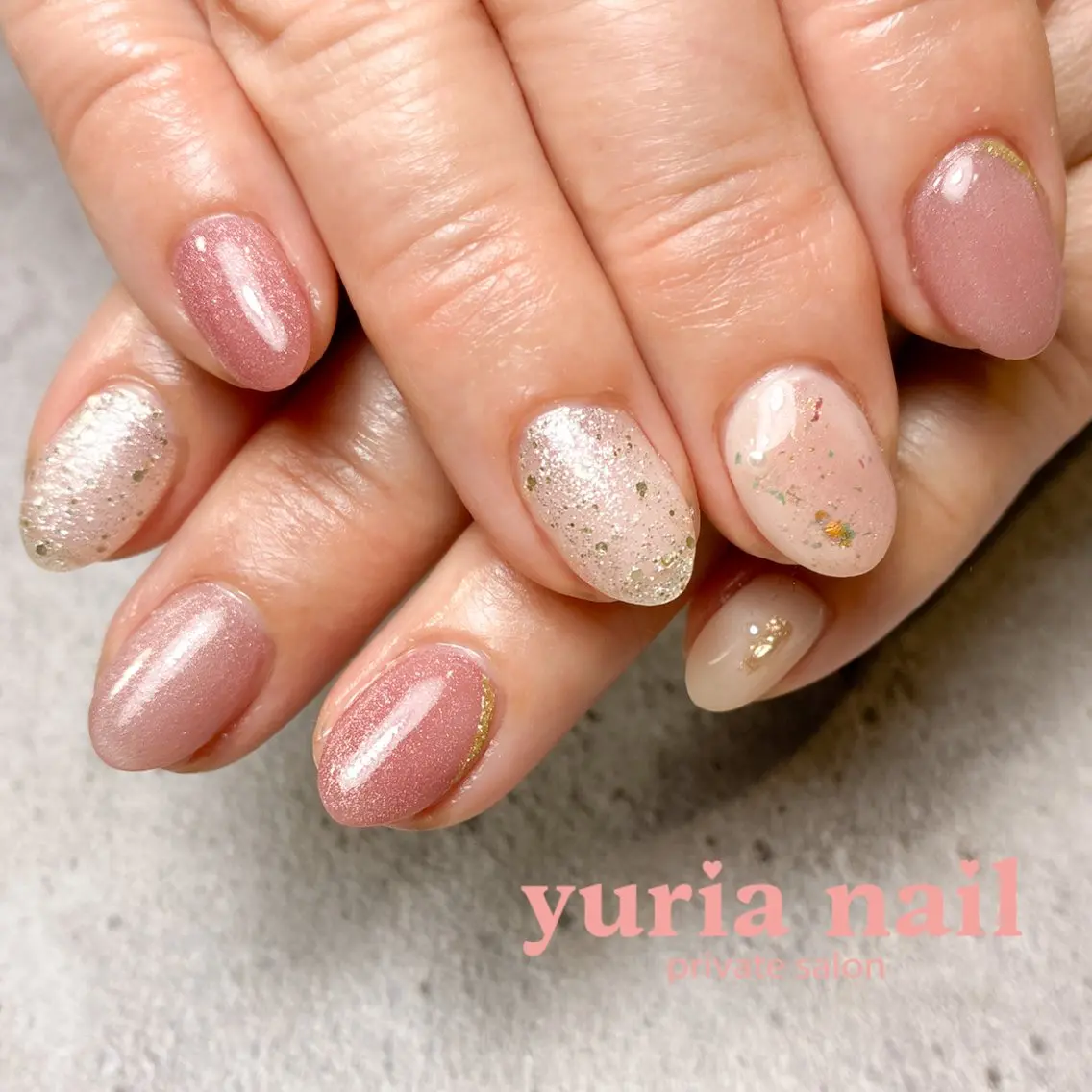 ネイル キラキラネイル ラメ(グリッター) マグネットネイル ニュアンスネイル 春ネイル ハンドネイル 小林 ゆりあのネイルデザイン
