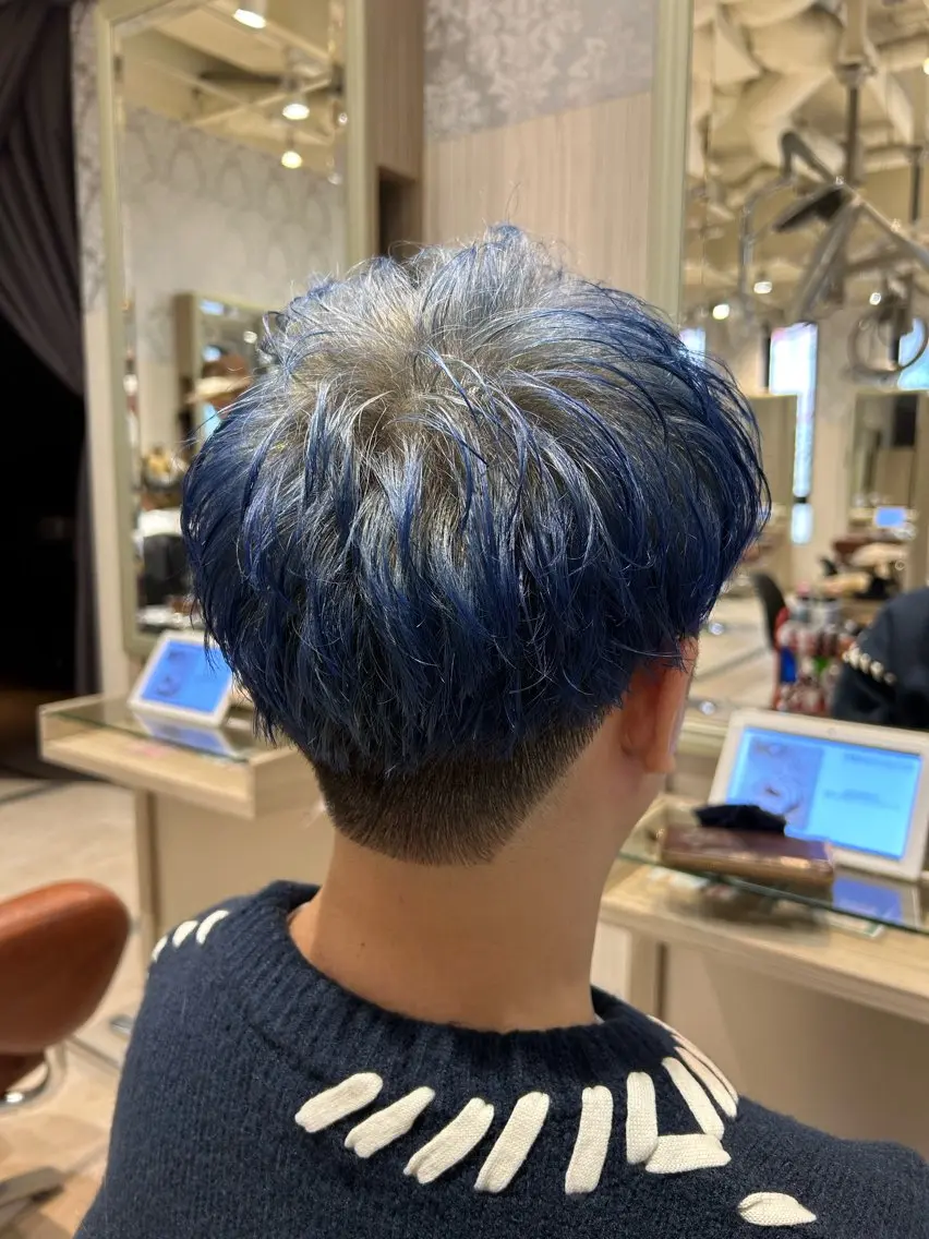 ショート カラー メンズ 一戸 拓斗のヘアスタイル