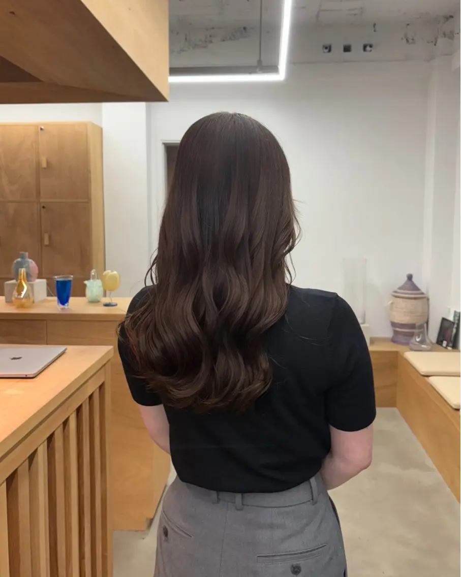 カラー 吉野 新菜のヘアスタイル