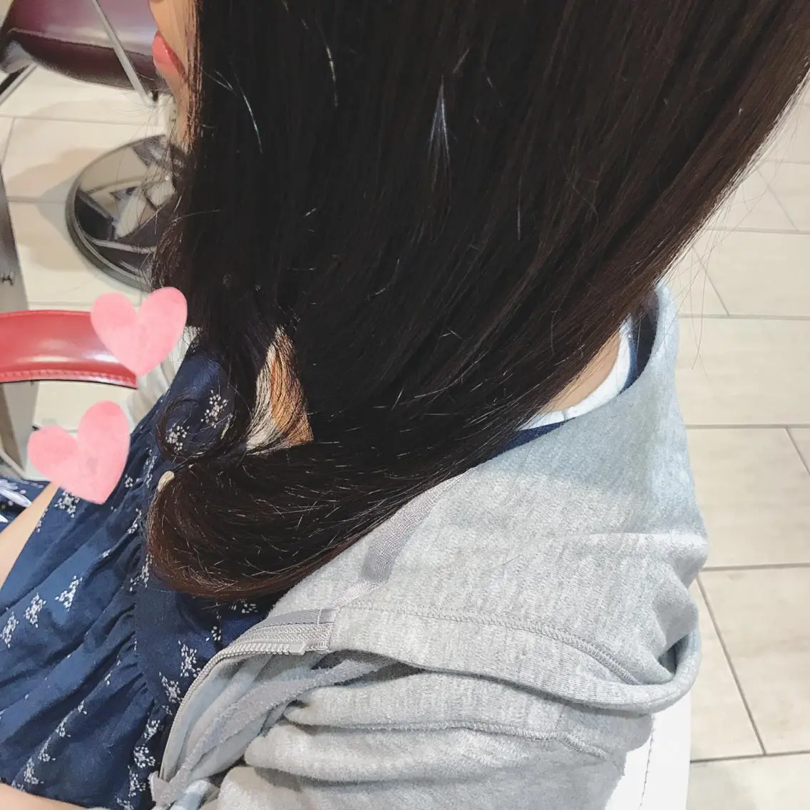 パーマ コミヤ チナミのヘアスタイル