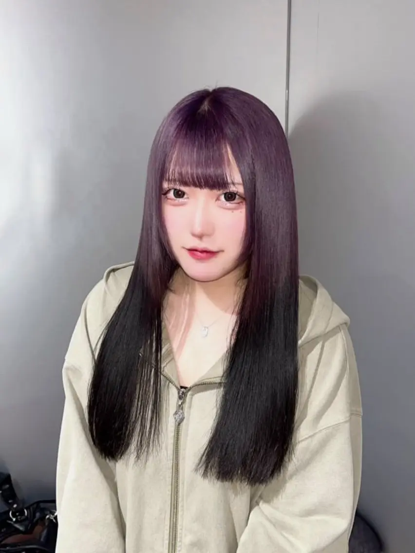 ロング カラー 黒髪 デザインカラー ラベンダーカラー カット ヘアカラー トリートメント レイヤー/ブリーチ/ エクステ💫ひかるのヘアスタイル