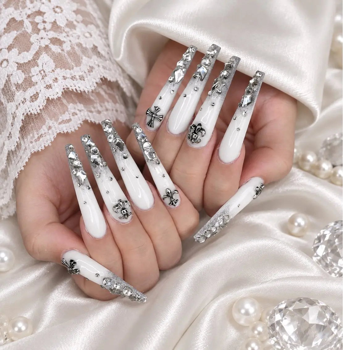 ネイル 韓国ネイル マグネットネイル 持ち込み RINA Nailのネイルデザイン