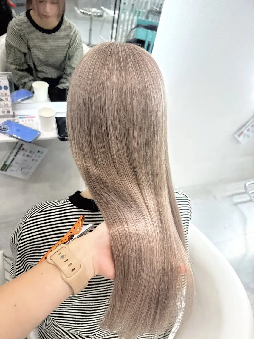 ロング Tsgumi /京都/ハイトーンのヘアスタイル