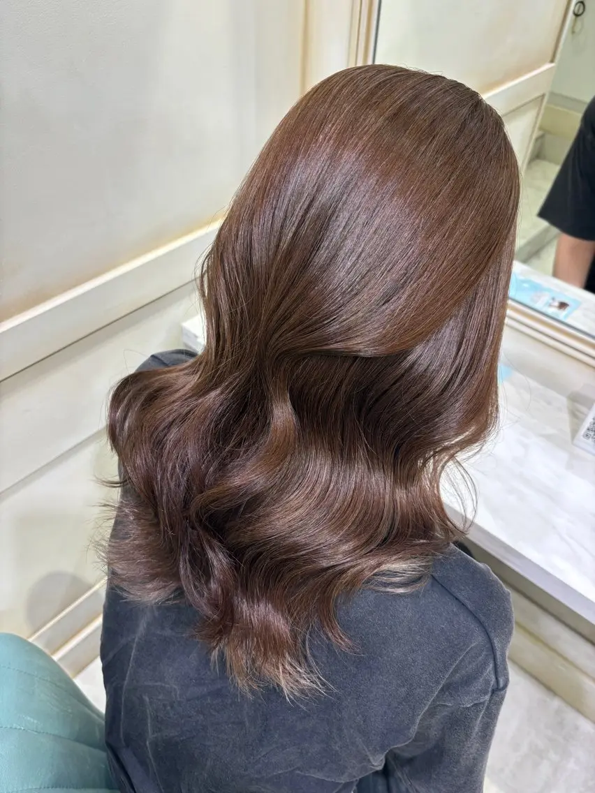 ロング カラー ベージュカラー オリーブベージュ ダブルカラー/透明感 カラー/kazusaのヘアスタイル