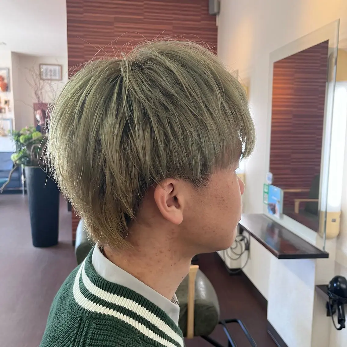 ショート ヘアカラー Glanz hair 坂牛匠のヘアスタイル